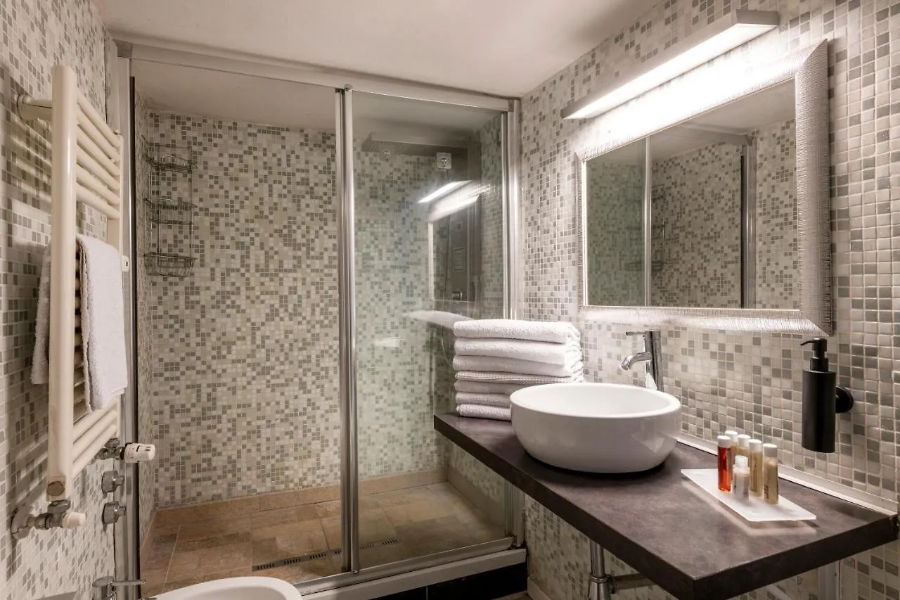 Design Apartment With Private Pool Exclusive Use - Stelvio 21 Milan
