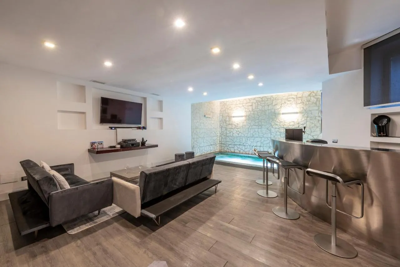 Design Apartment With Private Pool Exclusive Use - Stelvio 21 Milan 0*,  Italy